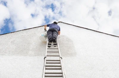 Peinture extérieure à Monbahus — façades et ravalement